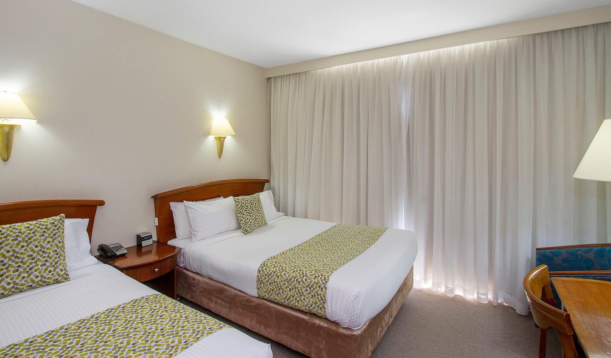 โนอาห์ ออน เดอะ บีช Hotel นิวแคสเซิล ภายนอก รูปภาพ