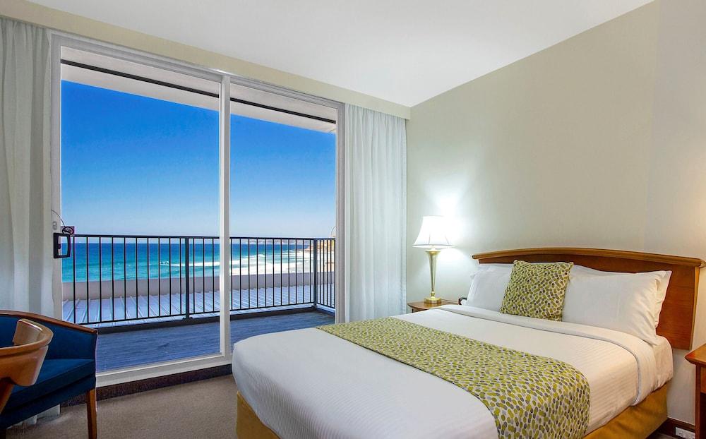 โนอาห์ ออน เดอะ บีช Hotel นิวแคสเซิล ภายนอก รูปภาพ