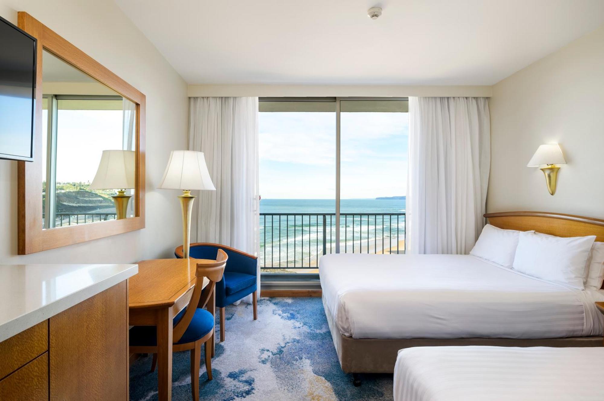 โนอาห์ ออน เดอะ บีช Hotel นิวแคสเซิล ภายนอก รูปภาพ